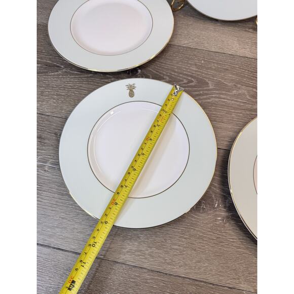 Wedgwood Vera Wang 9” Green Pineapple Gold Trim Accent Salad Plate-Set Of 5 - Picture 6 of 9